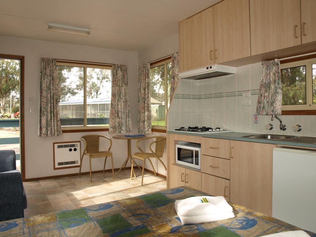 Cowra Holiday Park Bilik gambar