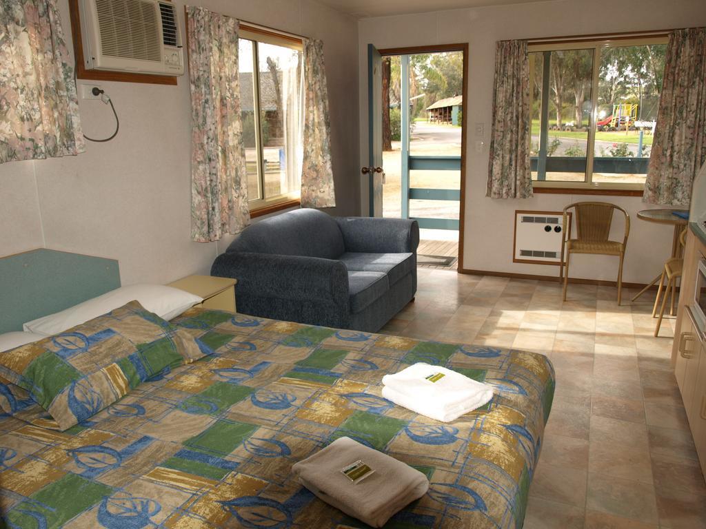 Cowra Holiday Park Bilik gambar